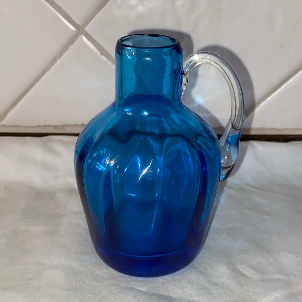 Vintage EUC Pilgrim Glass Jug Pitcher/Vase min